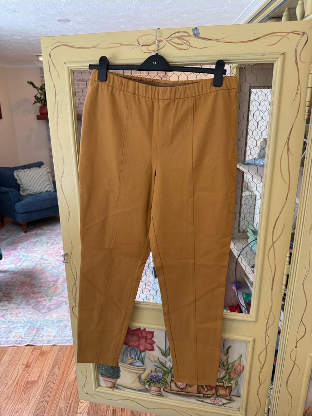Khaki pants Isaac mizra
